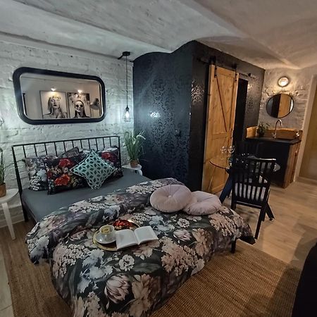 Przytulne Studio 4 Z Parkingiem Katowice Luaran gambar